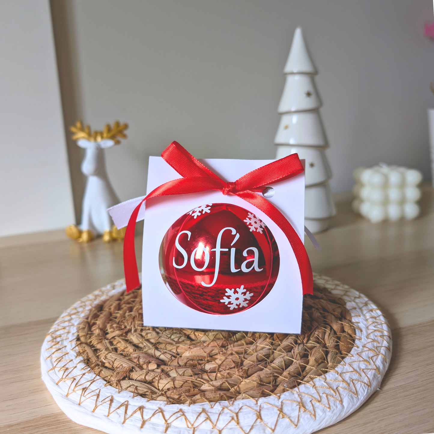 Bola de Navidad Roja Personalizada con Nombre – 7 cm