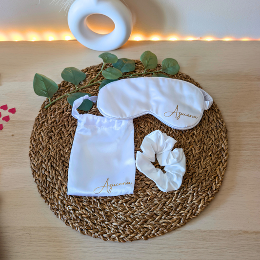 Set Dulces Sueños – Antifaz + Coletero + Bolsita .Color blanco